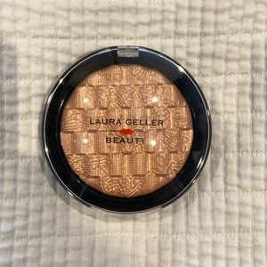 Brand new! Laura Geller Illuminator in Ballerina